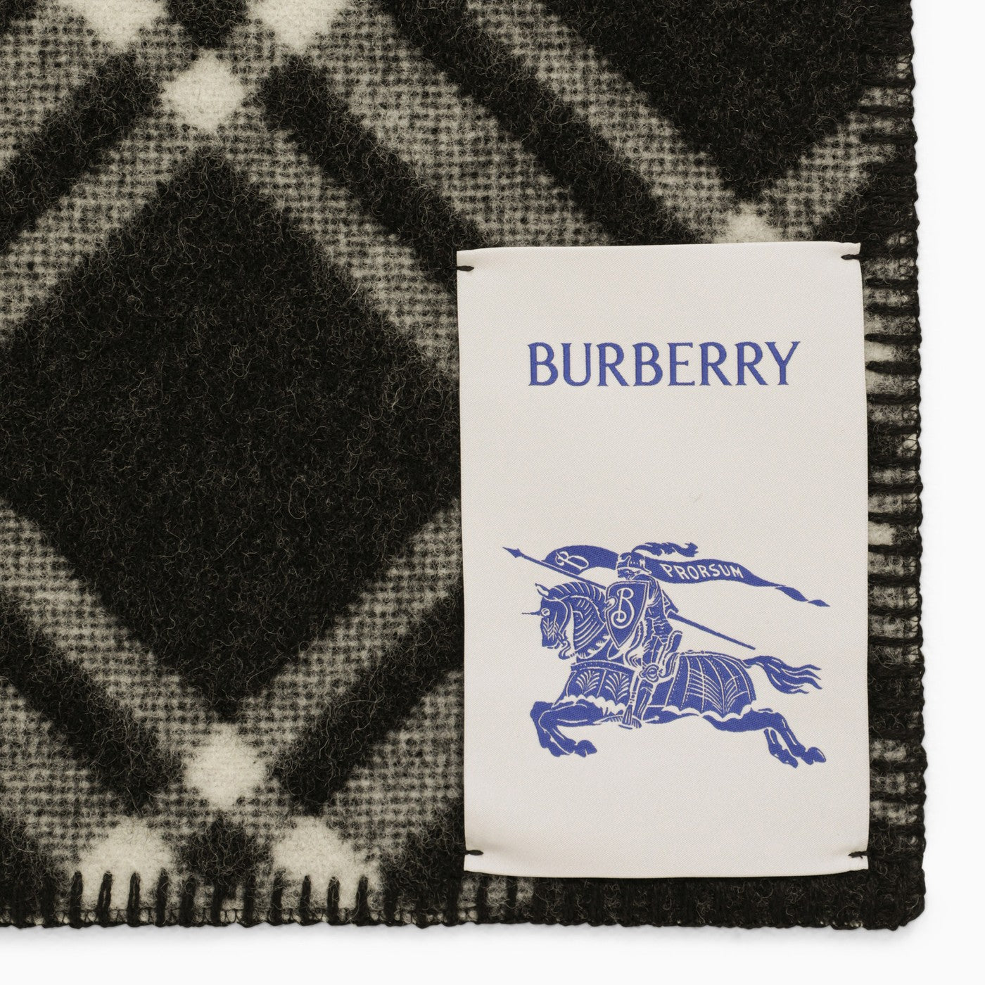 Burberry Black Wool Scarf With Vintage Check Pattern