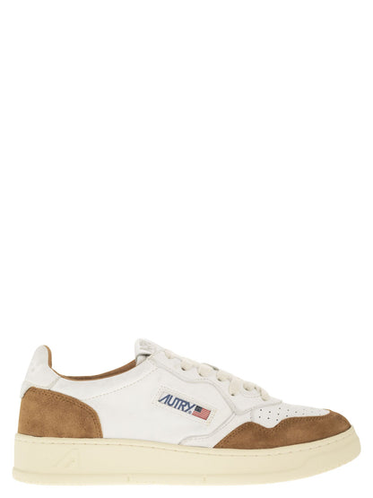 Autry Medalist Low Sneakers In Goatskin And Suede