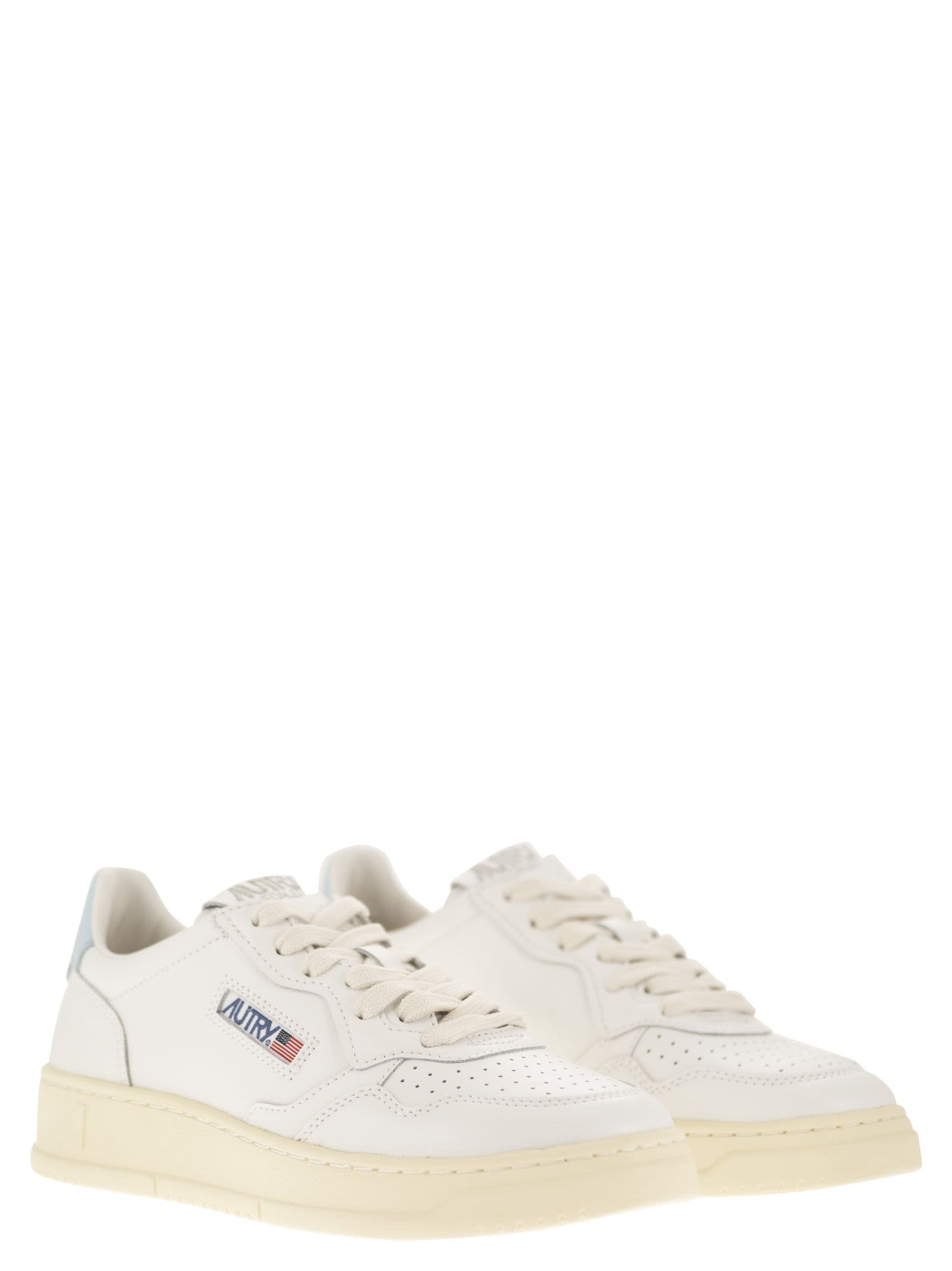 Autry Medalist Low Leather Sneakers